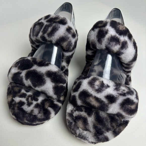 Women’s Ugg Oh Yeah Panther Print Slippers - Picture 9 of 12